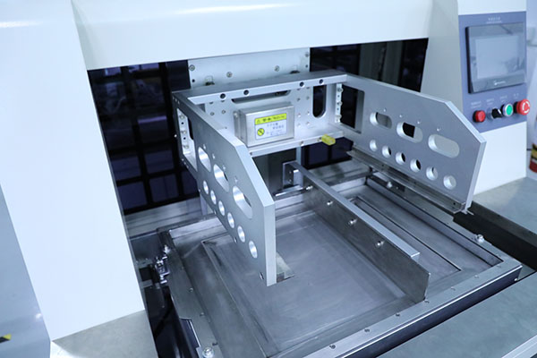 全自動精密點(diǎn)膠機(jī)需求