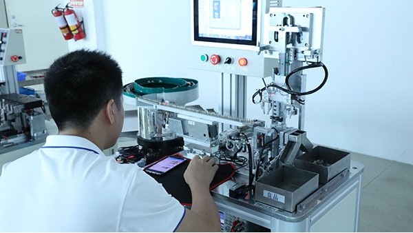 點膠機多少錢一臺