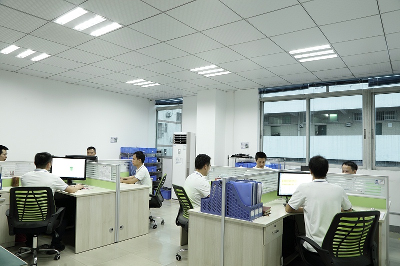 全自動點膠機(jī)廠家