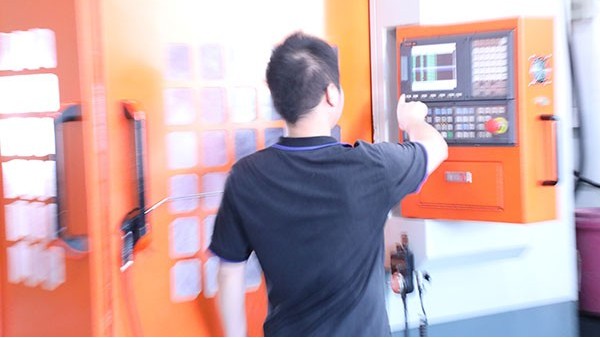 點膠機什么牌子好