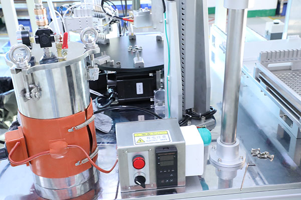 點膠機什么牌子好